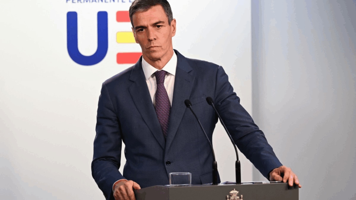 Why Spanish PM's Wife Has Been Banned From Leaving Country