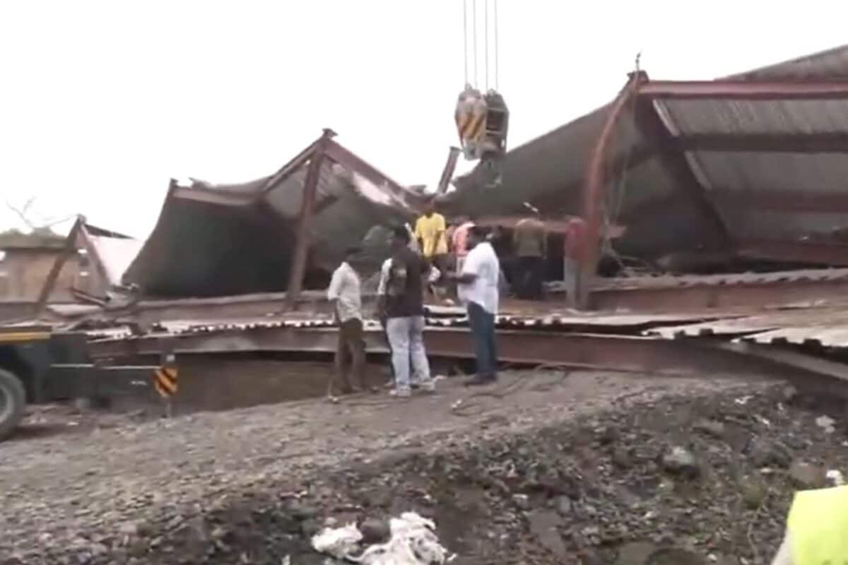 At Least 23 Feared Trapped After Under-Construction Factory Shed Collapses in Kolkata's Taratala