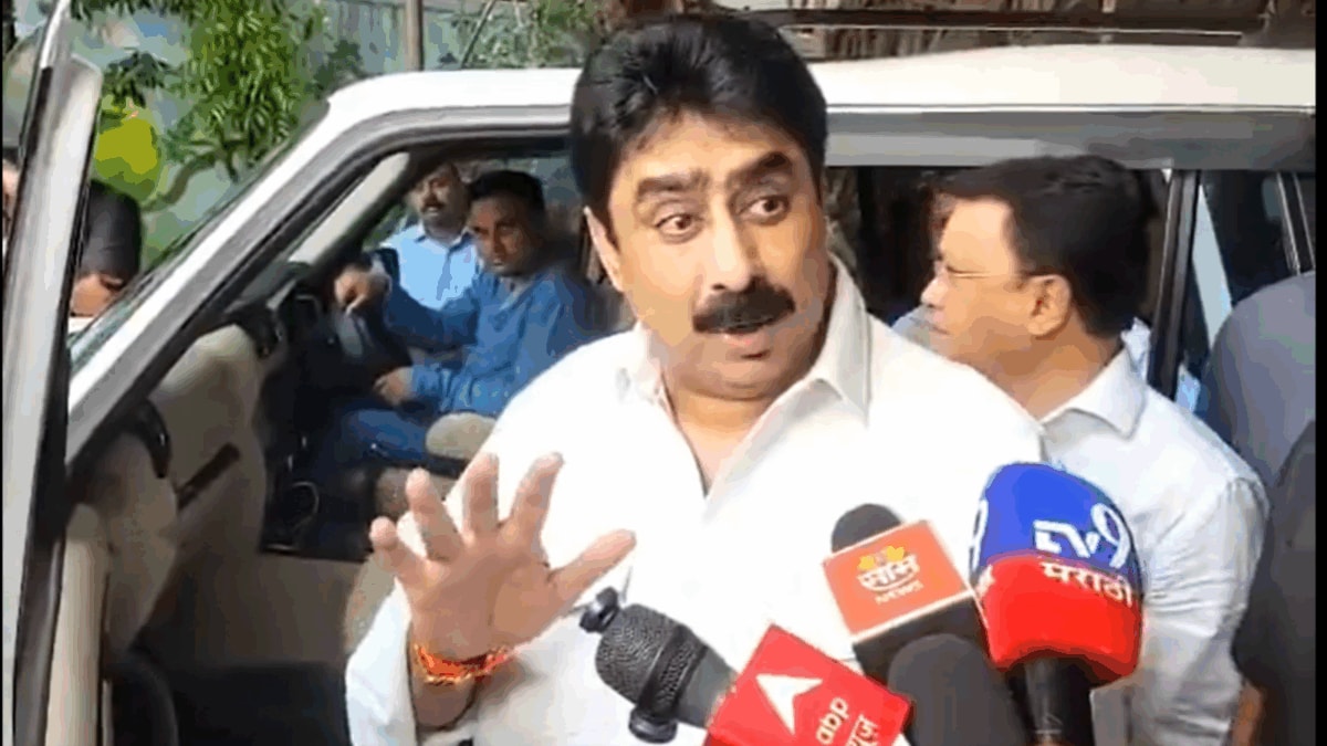 'Will Beat You': Rebel Sena MP Sanjay Dina Patil Threatens Reporter Over Question