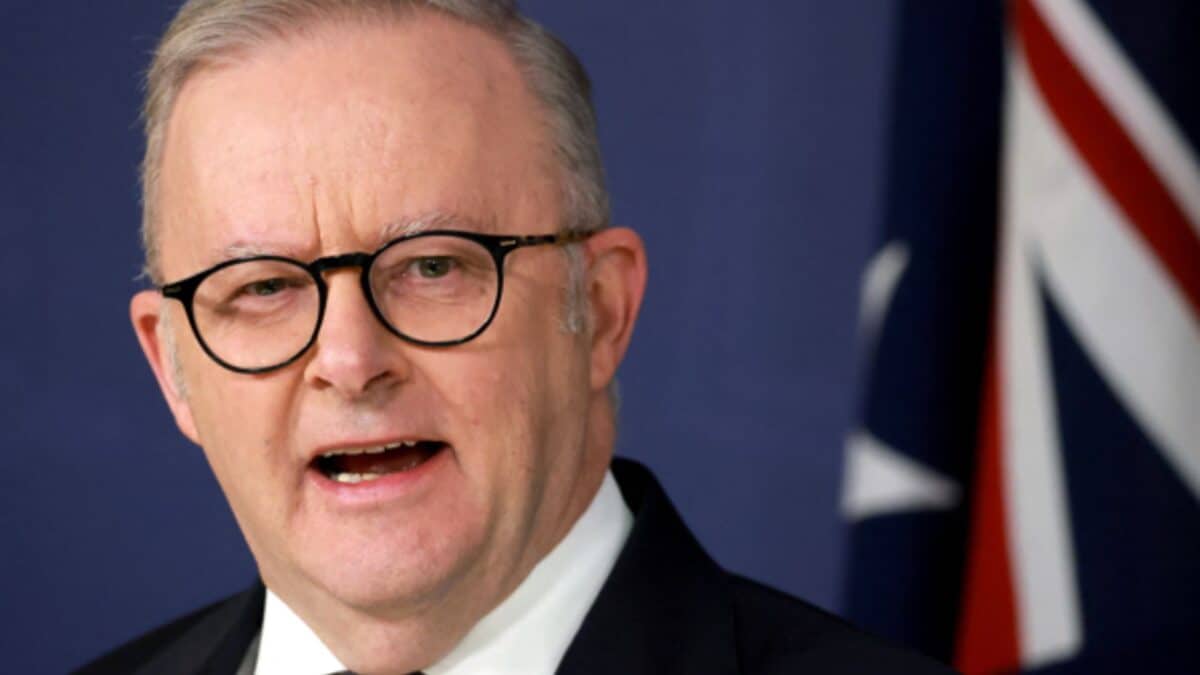 Did Australian PM’s Bank Account Get Hacked? Two Ernst & Young Employees Held