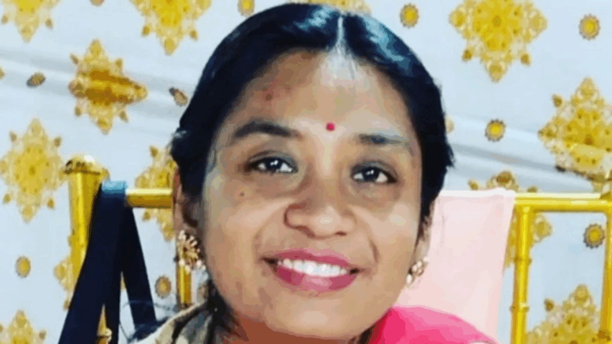 CCTV Shows 2 Masked Suspects Entering DU Assistant Professor's Flat A Day Before Her Body Was Found