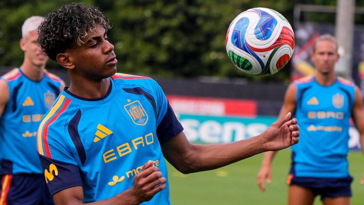 Is Lamine Yamal Fit? De La Fuente Breaks Silence Ahead Of FIFA World Cup