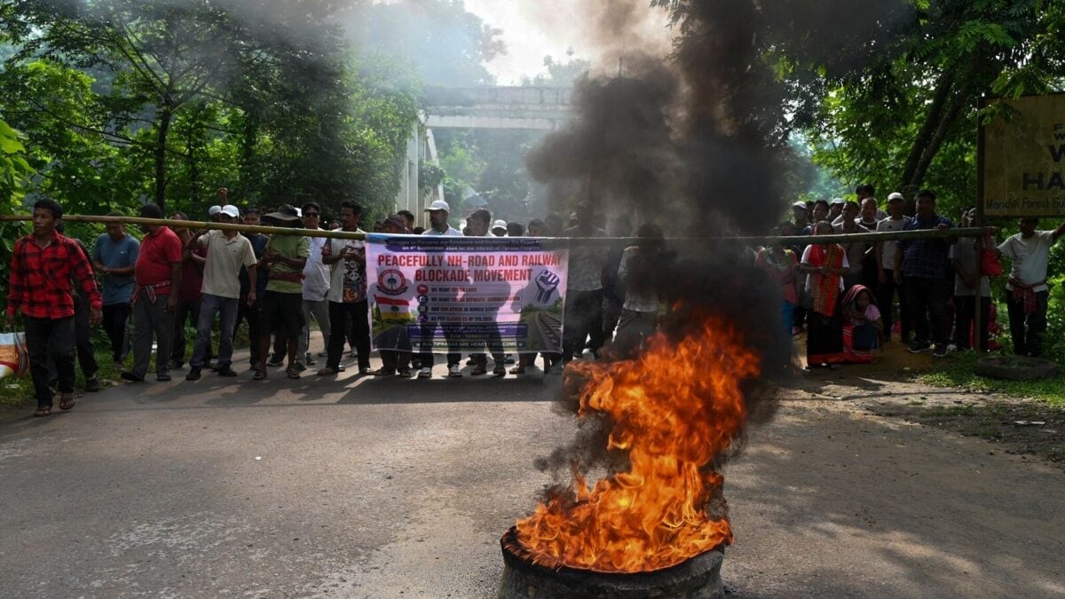 Former Tripura militants withdraw blockade