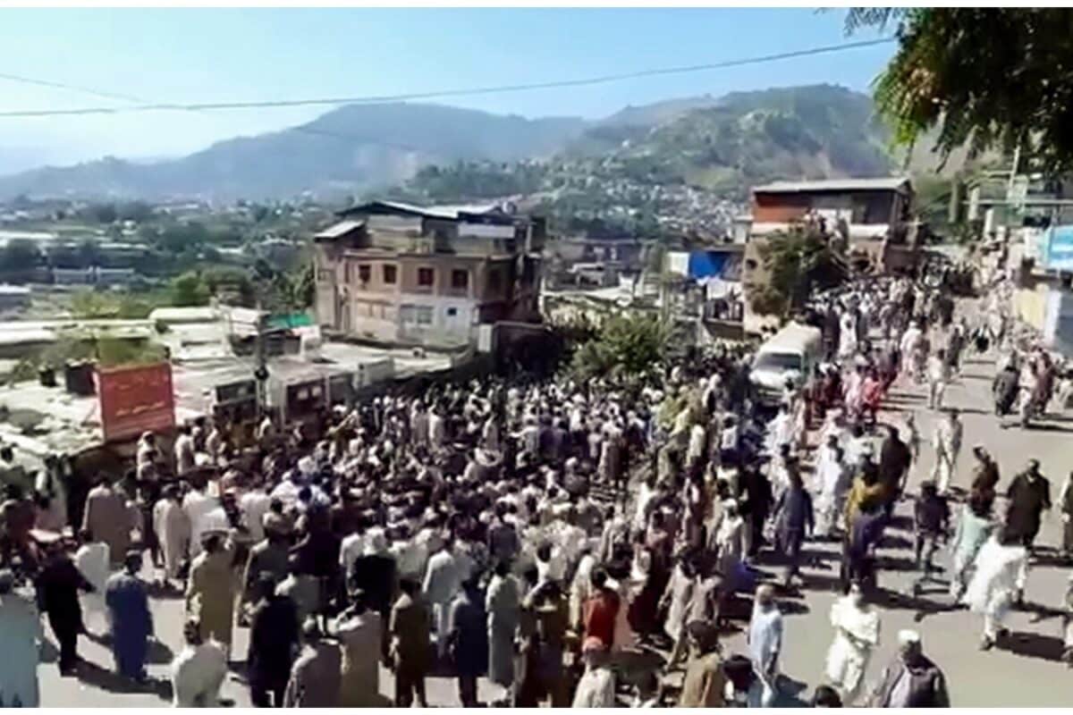 Bloodshed In PoK: Pakistani Forces Open Fire On Unarmed Protesters As Unrest Erupts | Exclusive Details