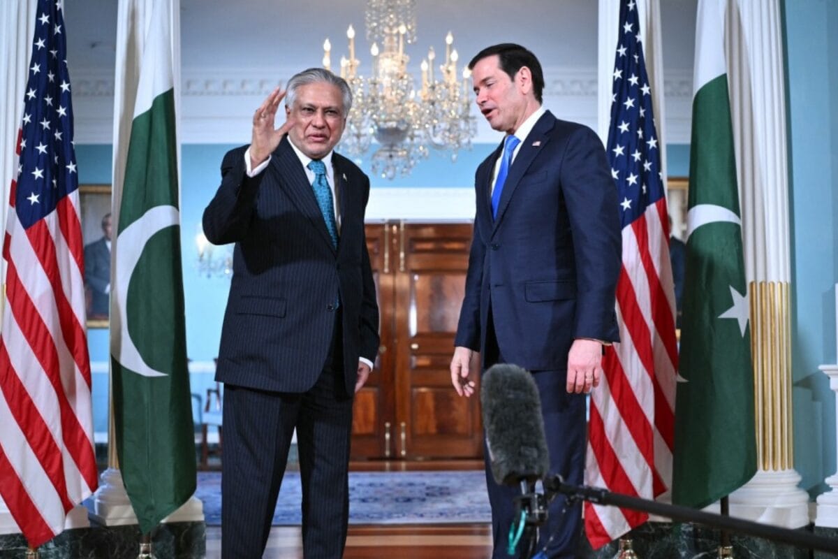 Pakistan Says FM Ishaq Dar Did Not Share Iran Nuclear Info During Recent Washington Meeting