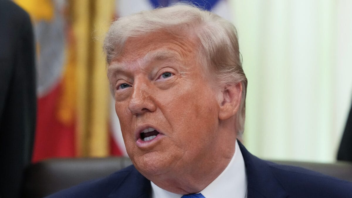'US Will Hit Very Hard Tonight': Trump Eyes Control Of Iran's Kharg Island, Oil Exports