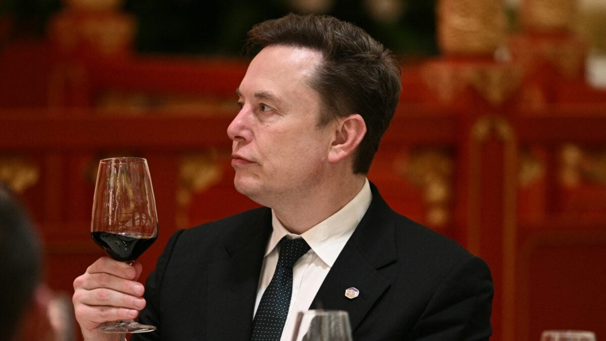 World's First Trillionaire Is A Billionaire Again: Elon Musk Loses $100 Billion After SpaceX Slide