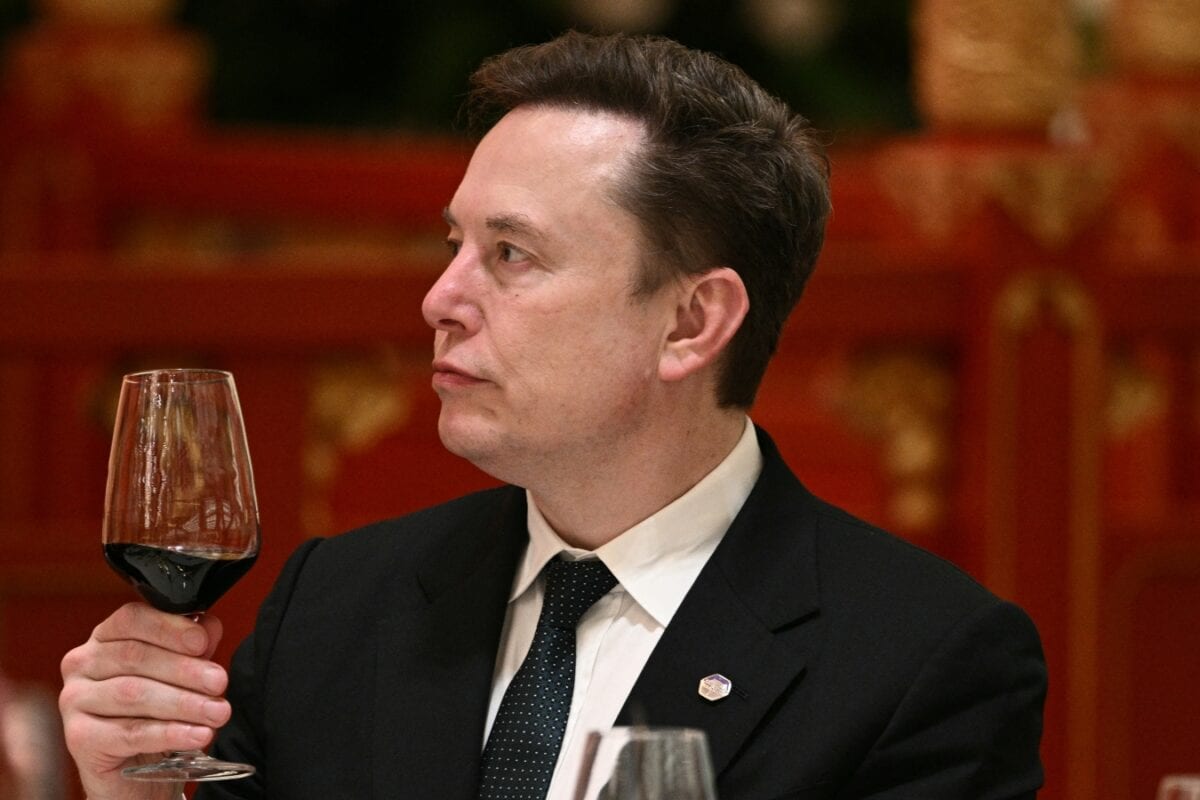 World's First Trillionaire Is A Billionaire Again: Elon Musk Loses $100 Billion After SpaceX Slide