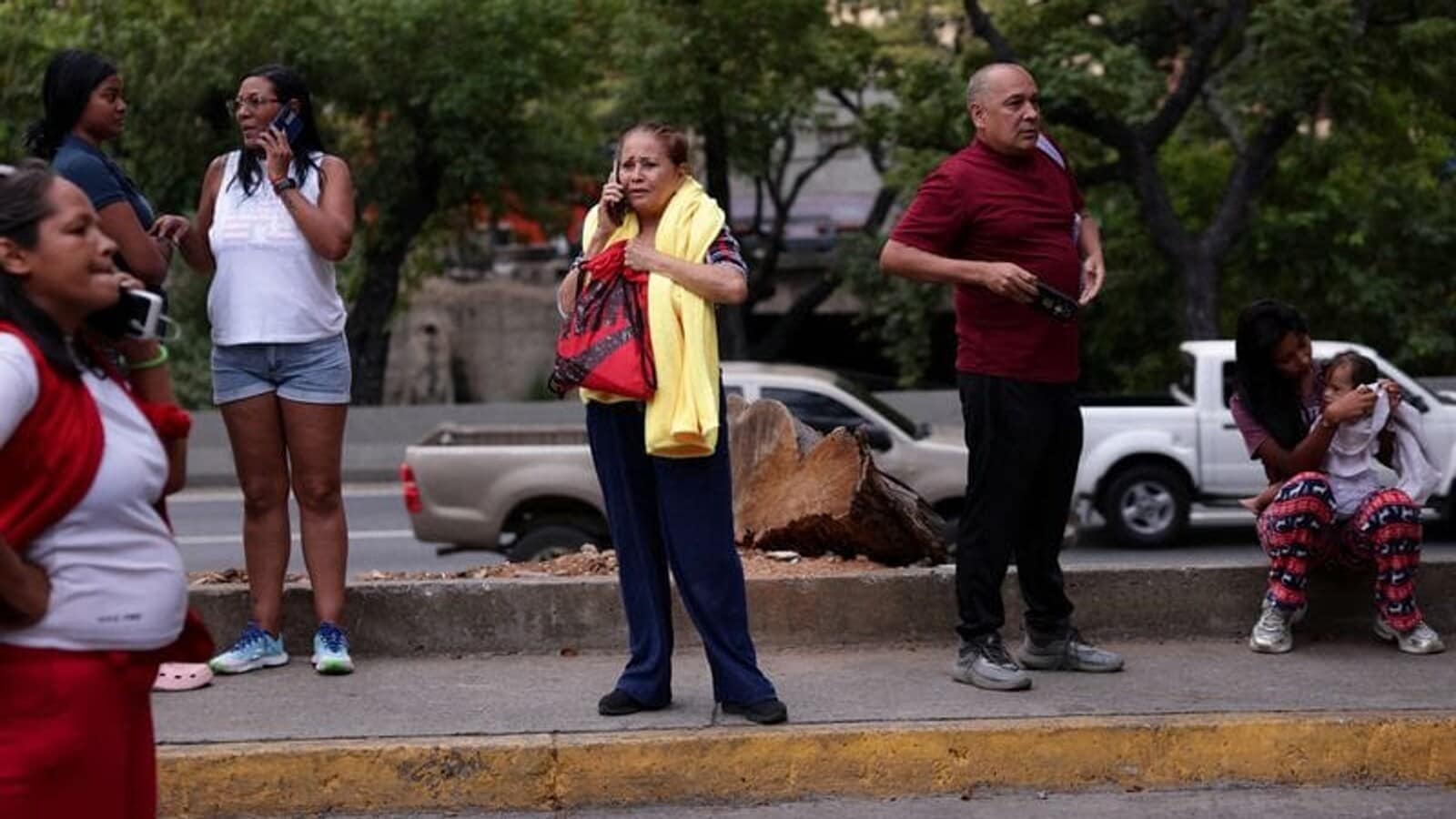 People gather after an earthquake, in Caracas, Venezuela, June 24, 2026. REUTERS/Gaby Oraa