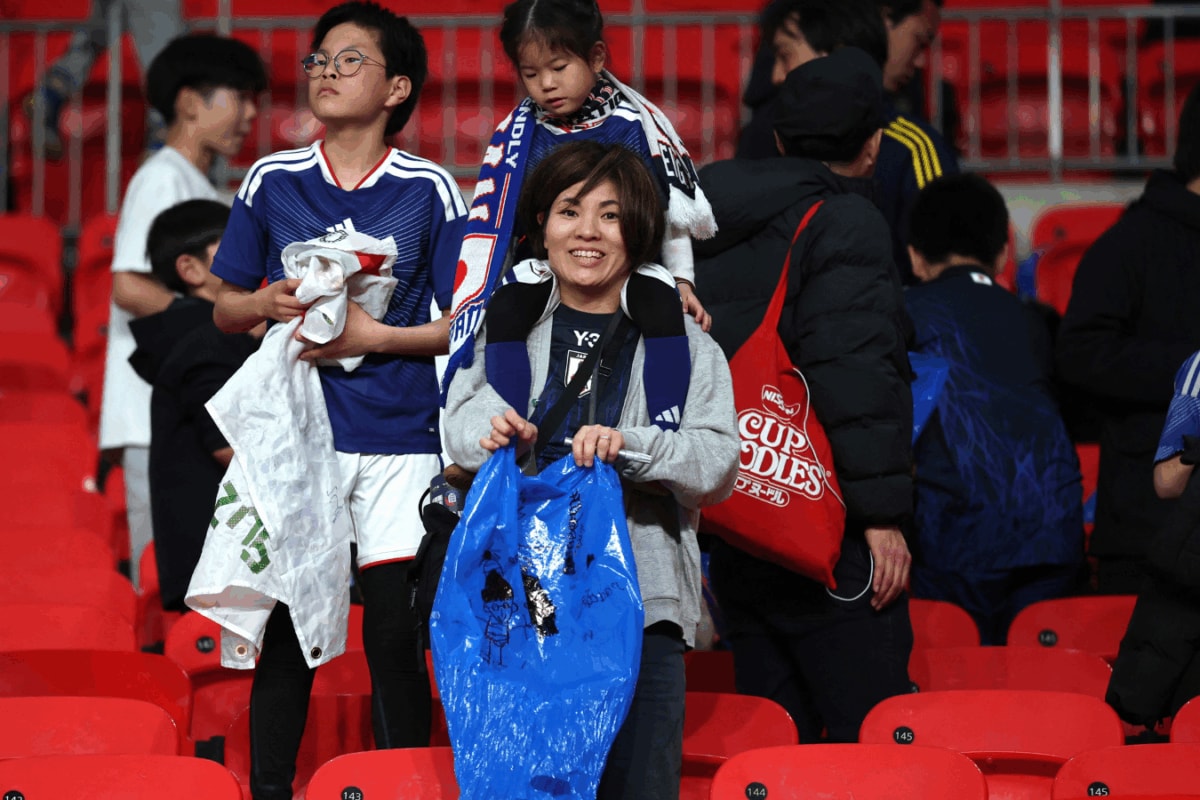 Japan Football Fans Continue Stadium Clean-Up Tradition, Their Wives Say 'Do It At Home Too'