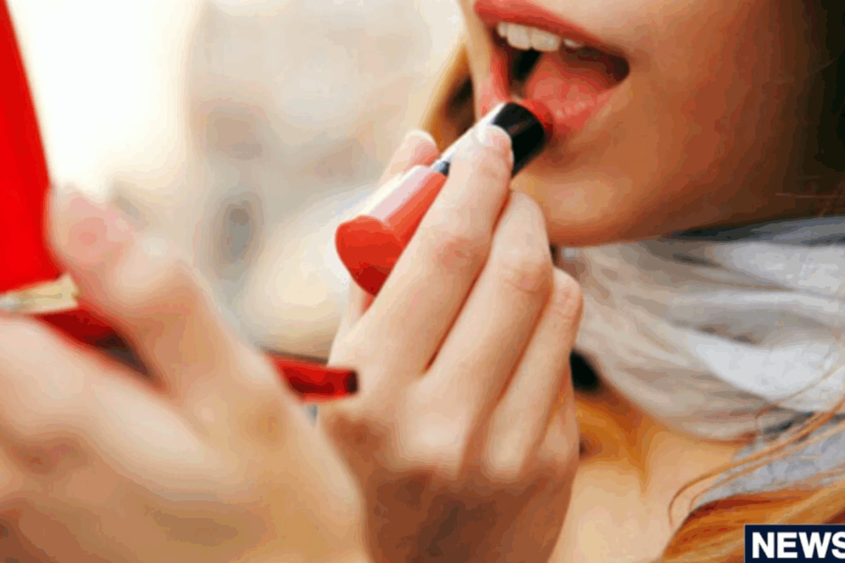 These Are The 10 best Long-Lasting Lipsticks Under Rs 1,000 That You Can Regularly Wear