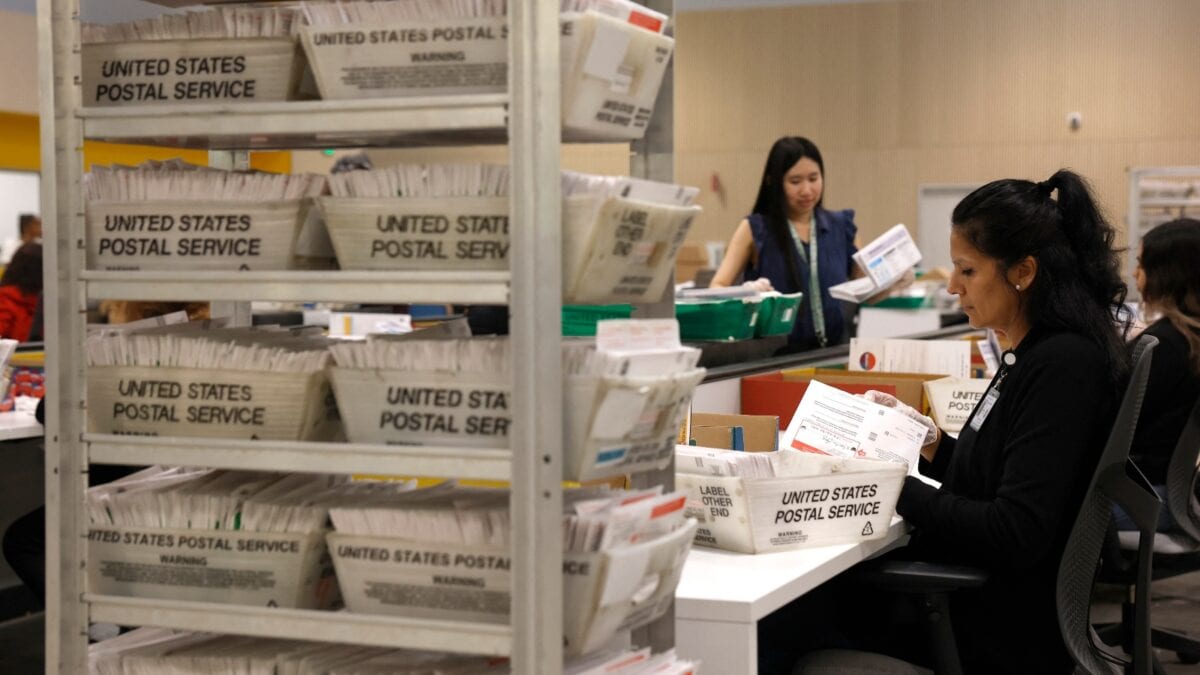 'Tremendous Loss': Trump Blasts US Supreme Court's Ruling Allowing Late-Arriving Mail Ballots