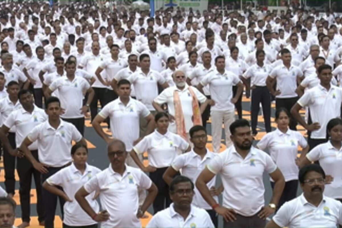 PM Modi Joins Thousands In Kolkata For International Yoga Day 2026 | Photos