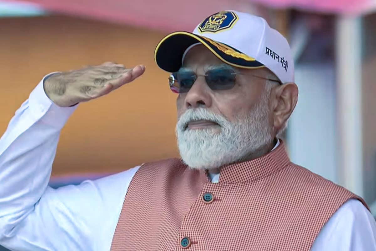 Students First: PM Modi Waits 45 Minutes At Delhi Airport So NEET Aspirants Face No Hassle