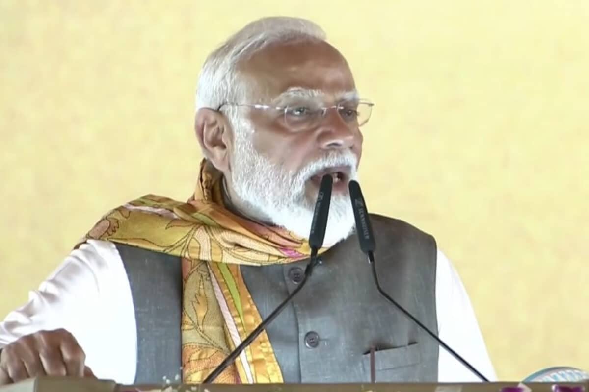 'Attempts To Separate Bengal From India': PM Modi Says Congress Bowed Before Conspiratorial Forces