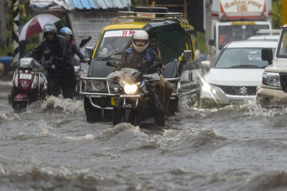 Mumbai Drowns In Rain Again: Trains Late, Traffic Crawls, 27 Districts On Alert