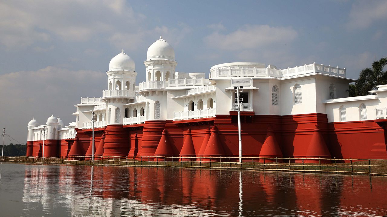 GK: Which State Is Home To India’s Largest Water Palace?