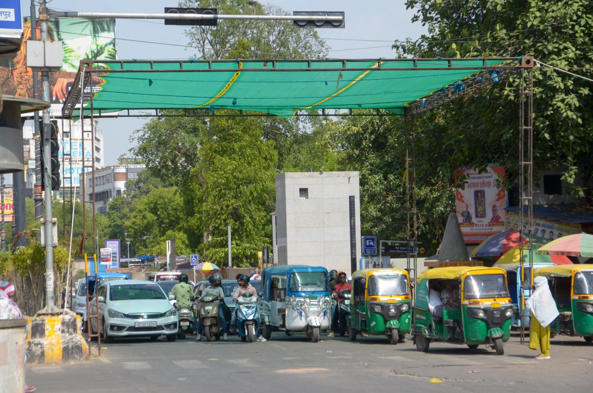 Indian city skyline under intense summer sun, representing rising urban heat risk identified in University of Oxford study