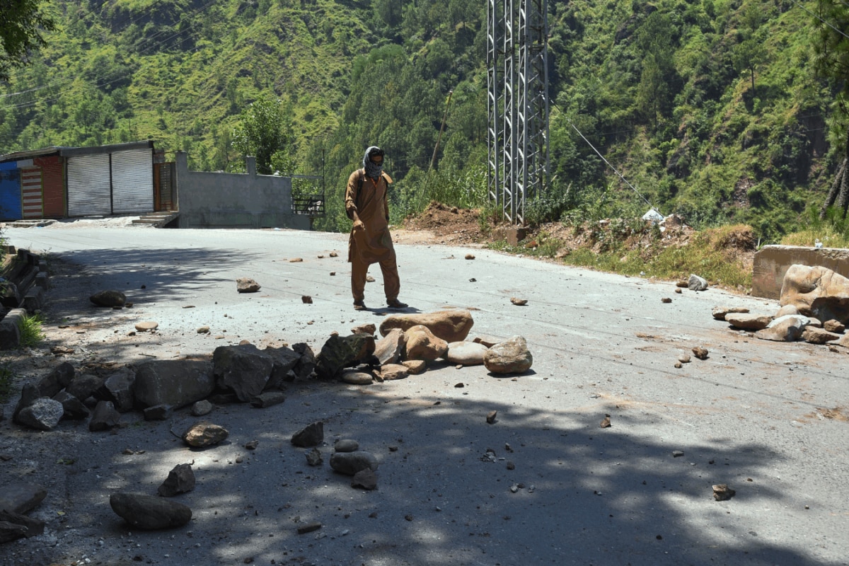 Tensions Soar In PoK As Rawalakot Faces Curfew-Like Curbs, Protesters March Despite Restrictions