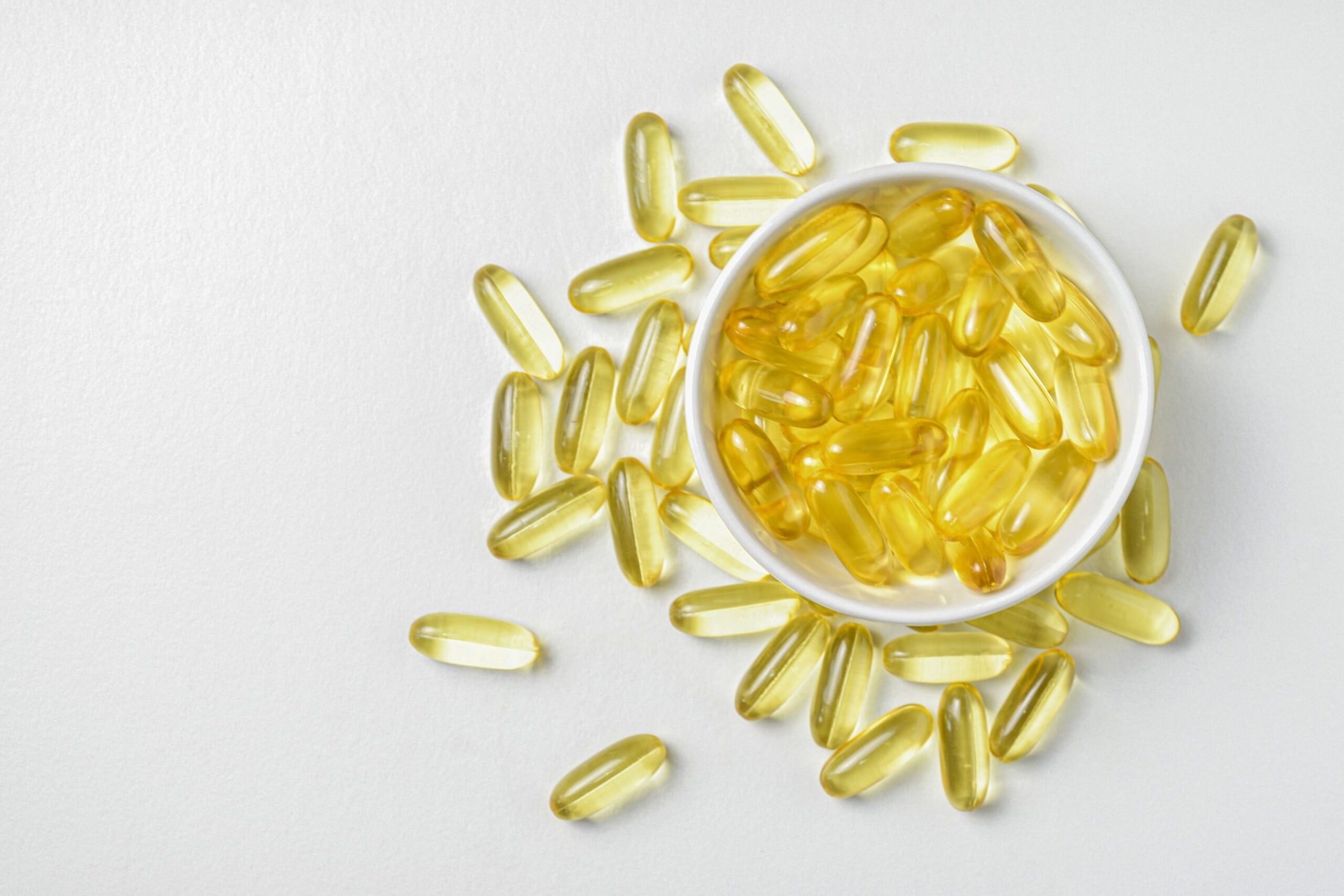Benefits of the Ghol Fish: - It has omega-3 and DHA. These help the brain think and learn better. - The fish also has vitamins and minerals that support good eyesight. - It contains collagen, which may help skin stay smooth and healthy. - It also has iron, iodine, magnesium, selenium, and taurine, which help the body stay strong. - It is rich in protein, which helps children grow and build body strength. - Omega-3 fats may help keep the heart healthy. - Parts of the fish are used in medicines and surgery products. - Collagen from the fish is added to creams and skincare items