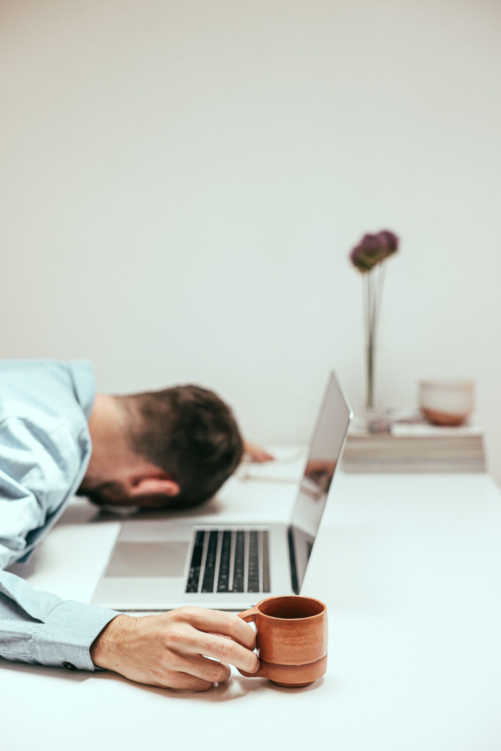 Constant Fatigue: Feeling tired despite getting enough sleep? Research suggests that poor gut health can affect nutrient absorption and contribute to fatigue and low energy levels. Constant Fatigue: Feeling tired despite getting enough sleep? Research suggests that poor gut health can affect nutrient absorption and contribute to fatigue and low energy levels.