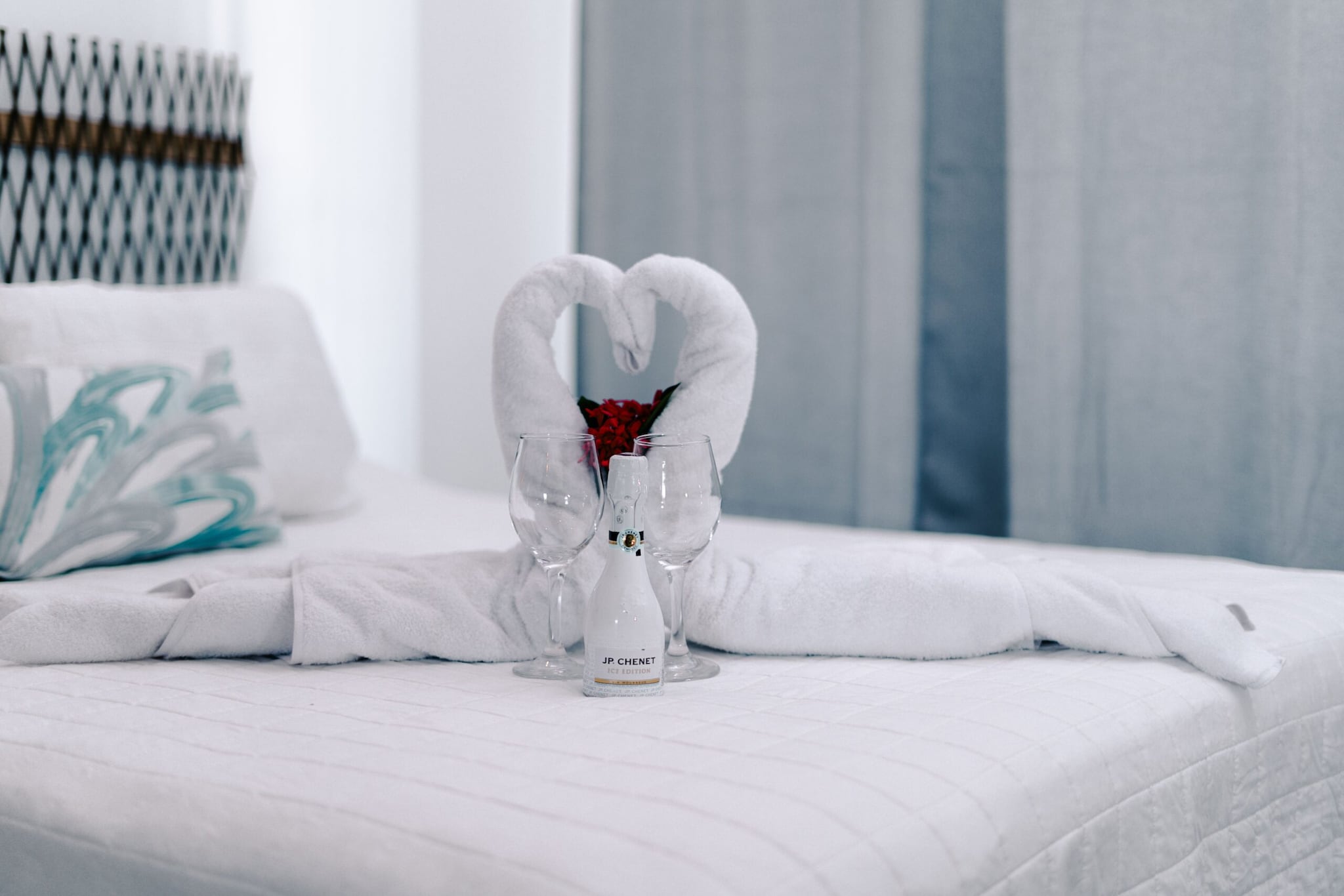 Why Do Hotels Fold Towels Into Swans? Why Do Hotels Fold Towels Into Swans?