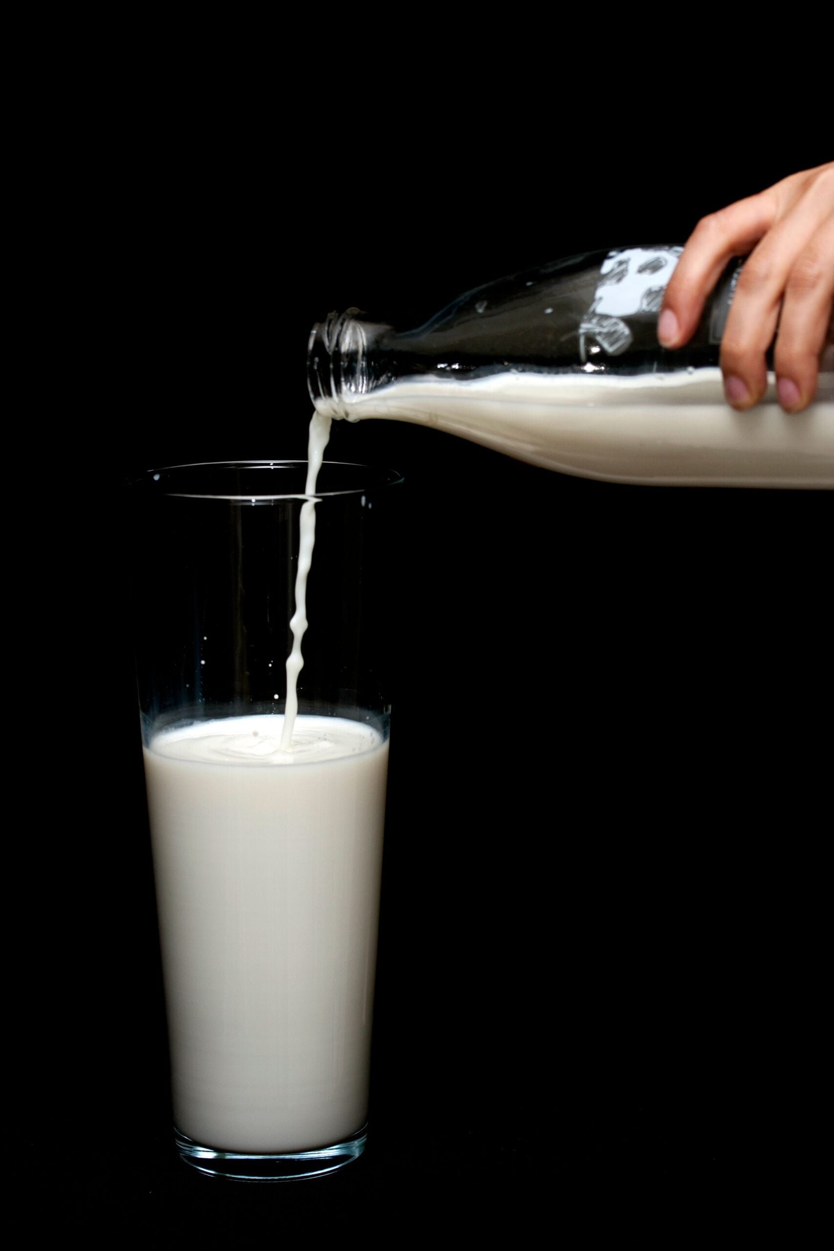 4. Calcium Content: Both Support Bone HealthBoth types of milk are rich in calcium, which is essential for strong bones and teeth. Goat milk 4. Calcium Content: Both Support Bone HealthBoth types of milk are rich in calcium, which is essential for strong bones and teeth. Goat milk