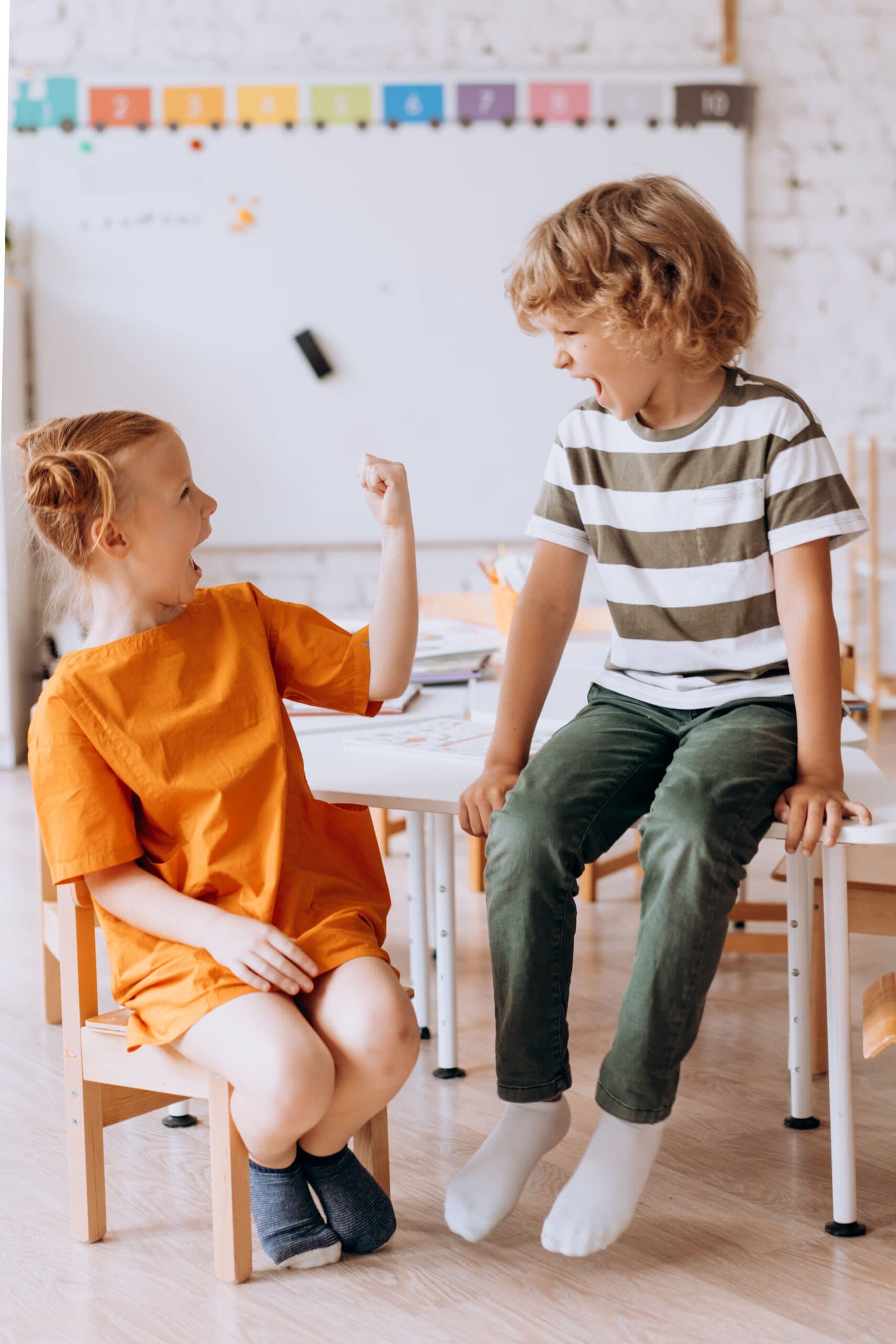  Traits like aggression and impulsivity appeared to play an important role. Children who were more aggressive during their early years or who frequently acted without thinking were more likely to fall into the groups characterised by frequent or increasing dishonesty. 