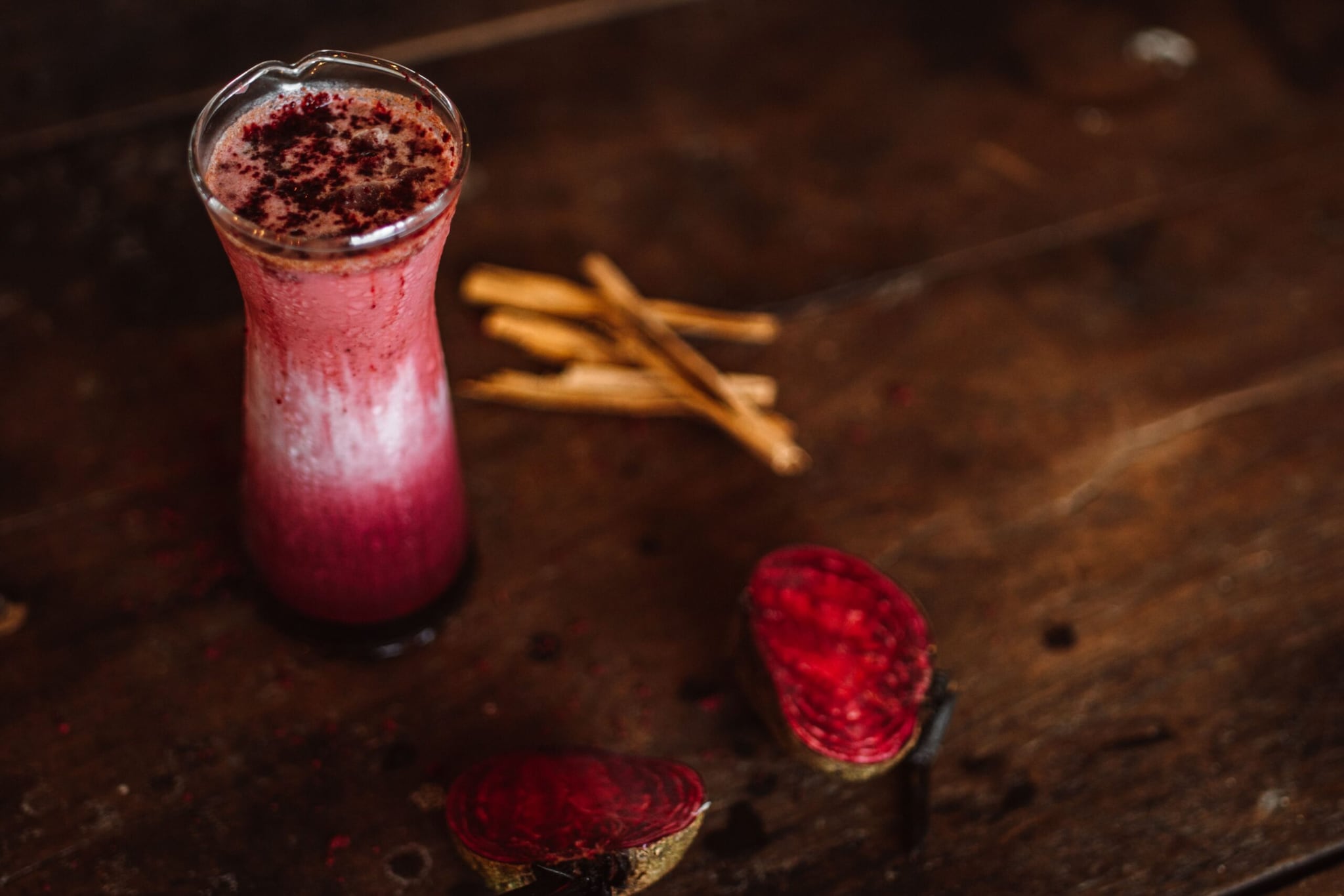 Highly Versatile and Delicious: Beyond the health perks, beetroots are incredibly easy to include in your meal routine. They can be enjoyed raw in salads, blended into morning smoothies, roasted as side dishes, or pressed into refreshing juices.