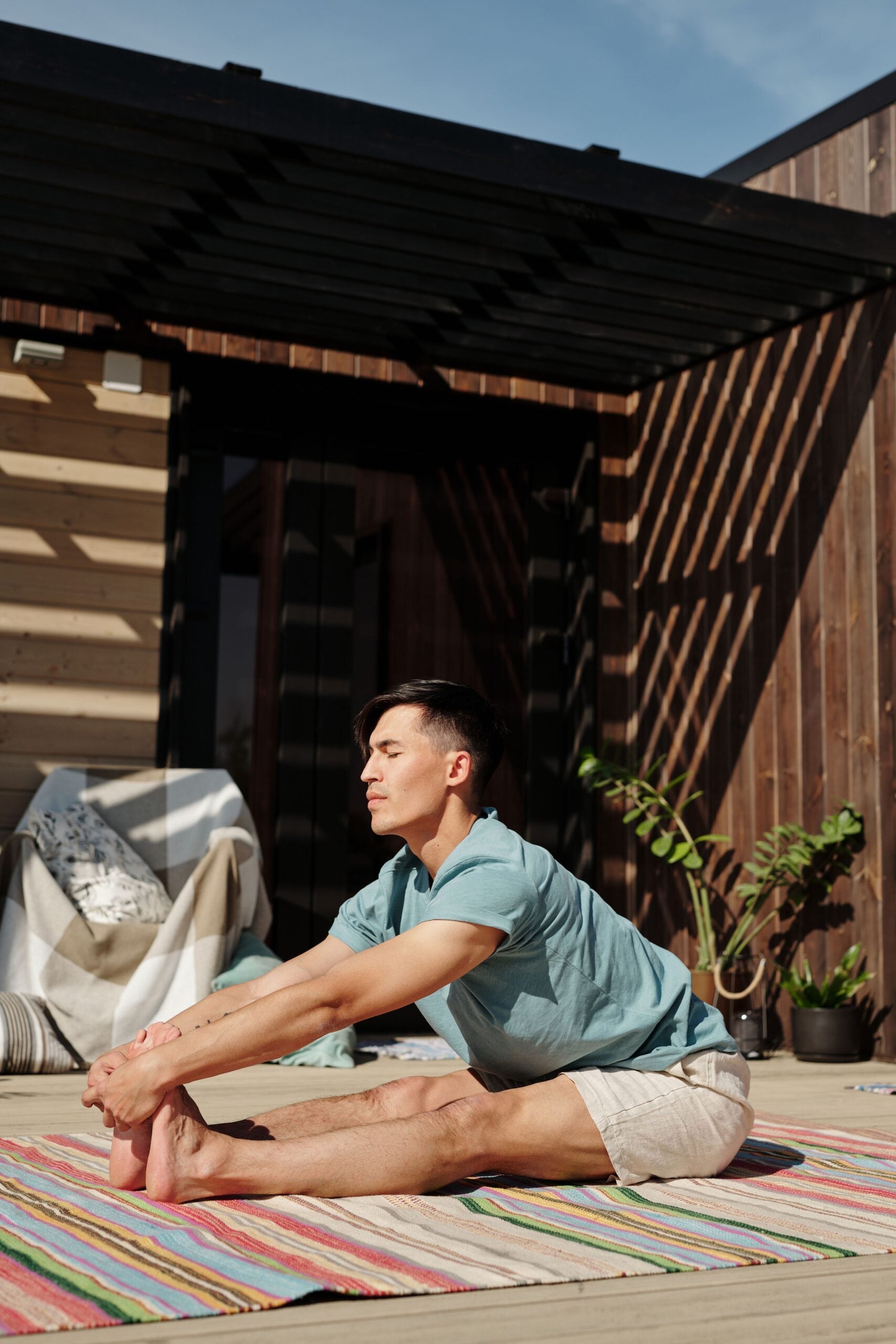 Spinal Twist (Supta Matsyendrasana): Lie down, hug one knee to your chest, and gently drop it across your body. This twisting motion massages your digestive organs, wrings out accumulated tension along your spine, and releases stiffness built up from hours of sitting.