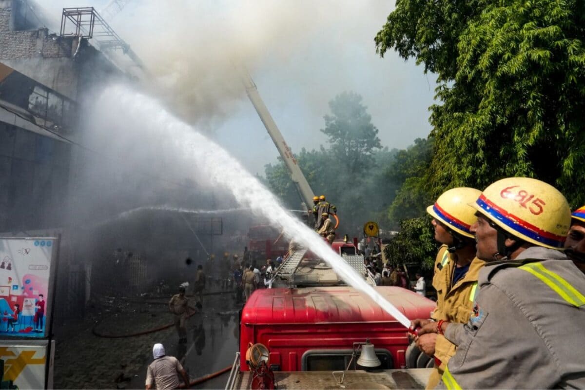 PM Modi Condoles Loss Of Lives In Lucknow Fire, Announces Rs 2 Lakh Ex-Gratia Relief