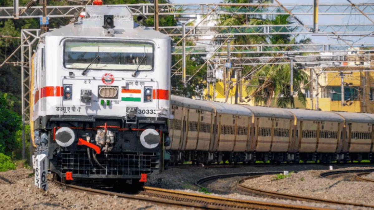 Pune Railway Station 9-Hour Block This Sunday: Check Cancelled Trains, Route Changes & Bengaluru-Bound Delays