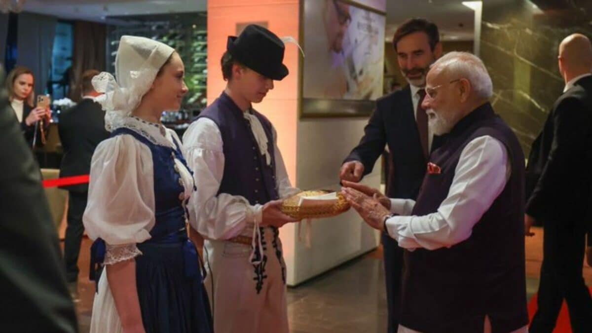 ‘Vande Mataram’ Echoes In Slovakia As PM Modi Arrives | Watch