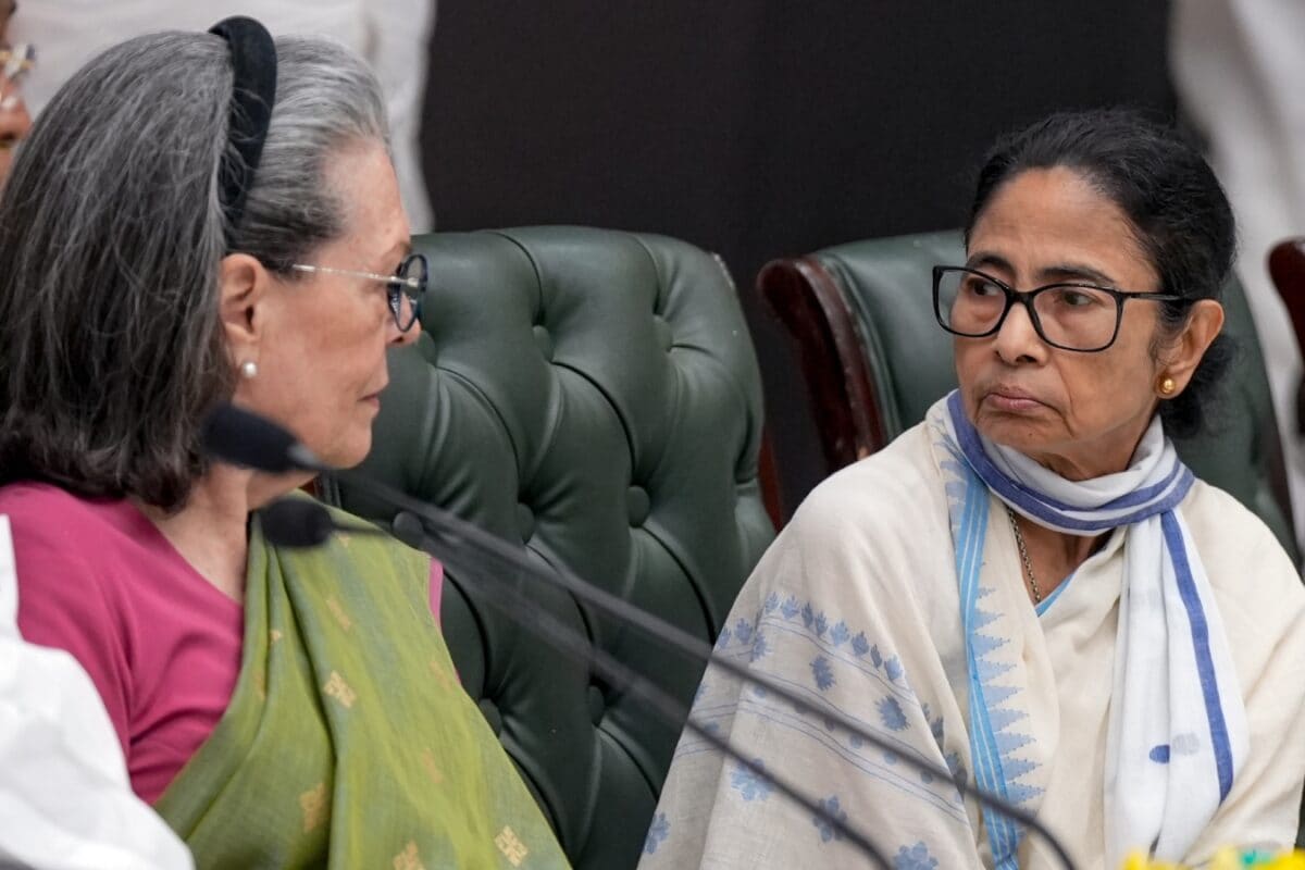 Mamata Banerjee Meets Sonia Gandhi After INDIA Blo