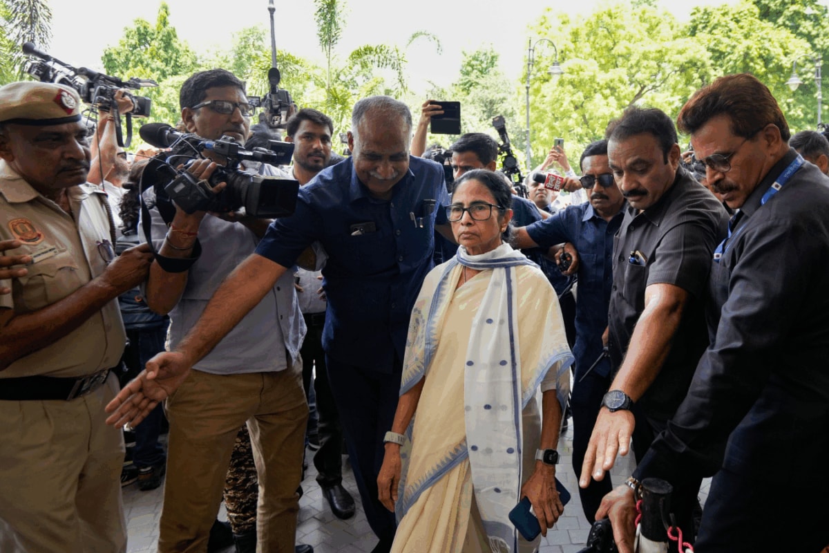 TMC Crisis Live Updates: 20 Rebel MPs Plan NDA Sup