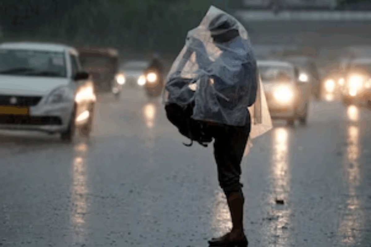 Rain Lashes Parts Of Delhi-NCR, Brings Respite From Sweltering Heat