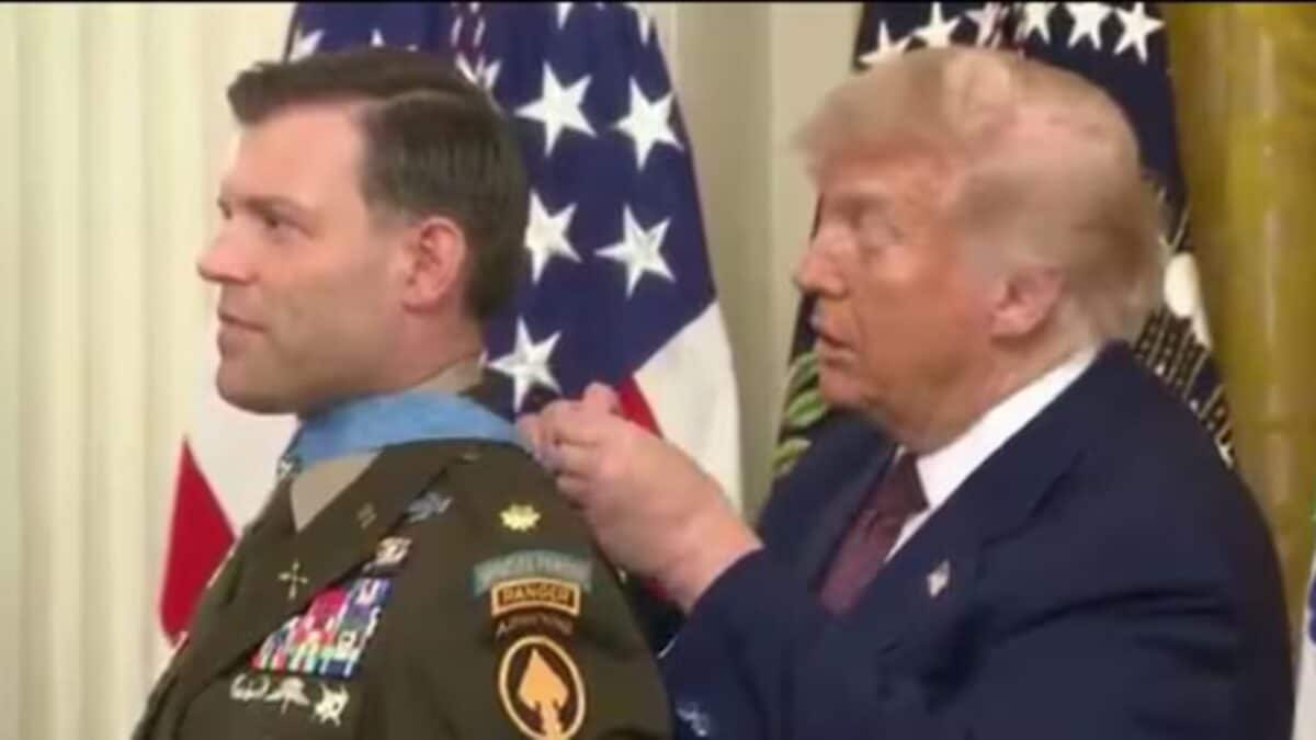 ‘It Becomes A Choker’: Internet Roasts Trump As He Struggles To Clasp Medal Of Honor, Ties It Into A Knot
