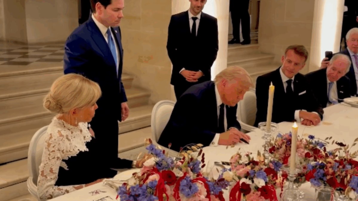 'This Was Not Easy': Trump Moments Before Signing Landmark US-Iran Peace Deal | Video