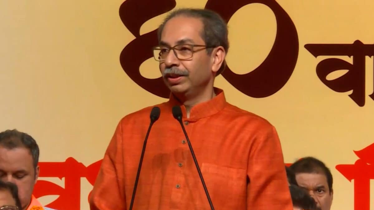 Uddhav Thackeray Offers To Resign As UBT Sena Chief, Calls Rebel MPs 'Traitors'