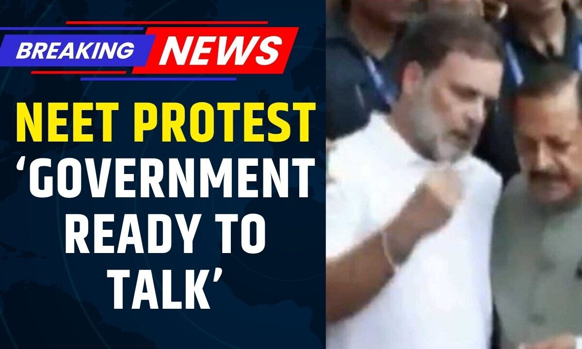 "Govt Ready To Talk" : MoS PMO Jitendra Singh Meets LoP Rahul Gandhi over NEET Protest| News18