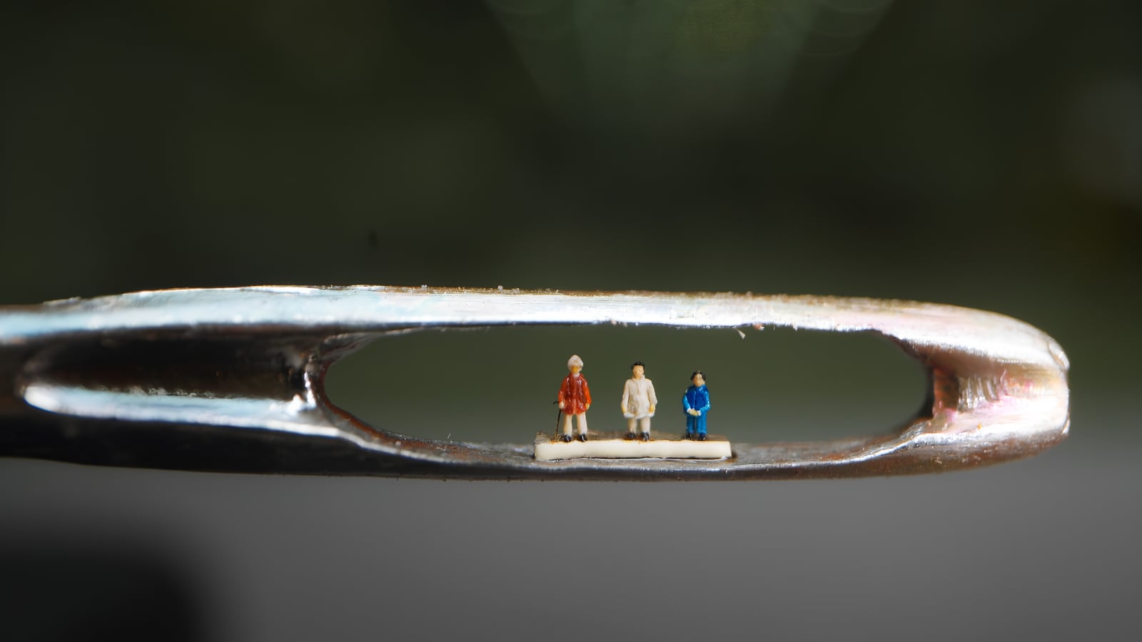 Meet The Indian Artist Sending Tiny Sculptures Of C.V. Raman, Vikram ...