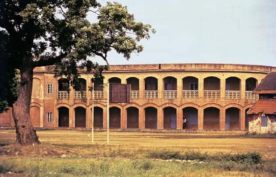 The school has stood through the British colonial era, India's freedom struggle, Independence in 1947 and the country's rapid modernisation. Few educational institutions in India can boast such a long and uninterrupted history.