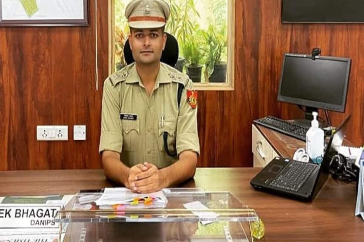 Shields Up, Tempers Down: The Tactical Restraint From Police That Saved Central Delhi | Exclusive