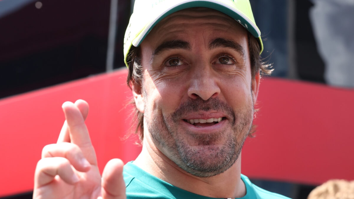 Belgium GP? Nope! Fernando Alonso Racing Against Time To Watch FIFA World Cup Final