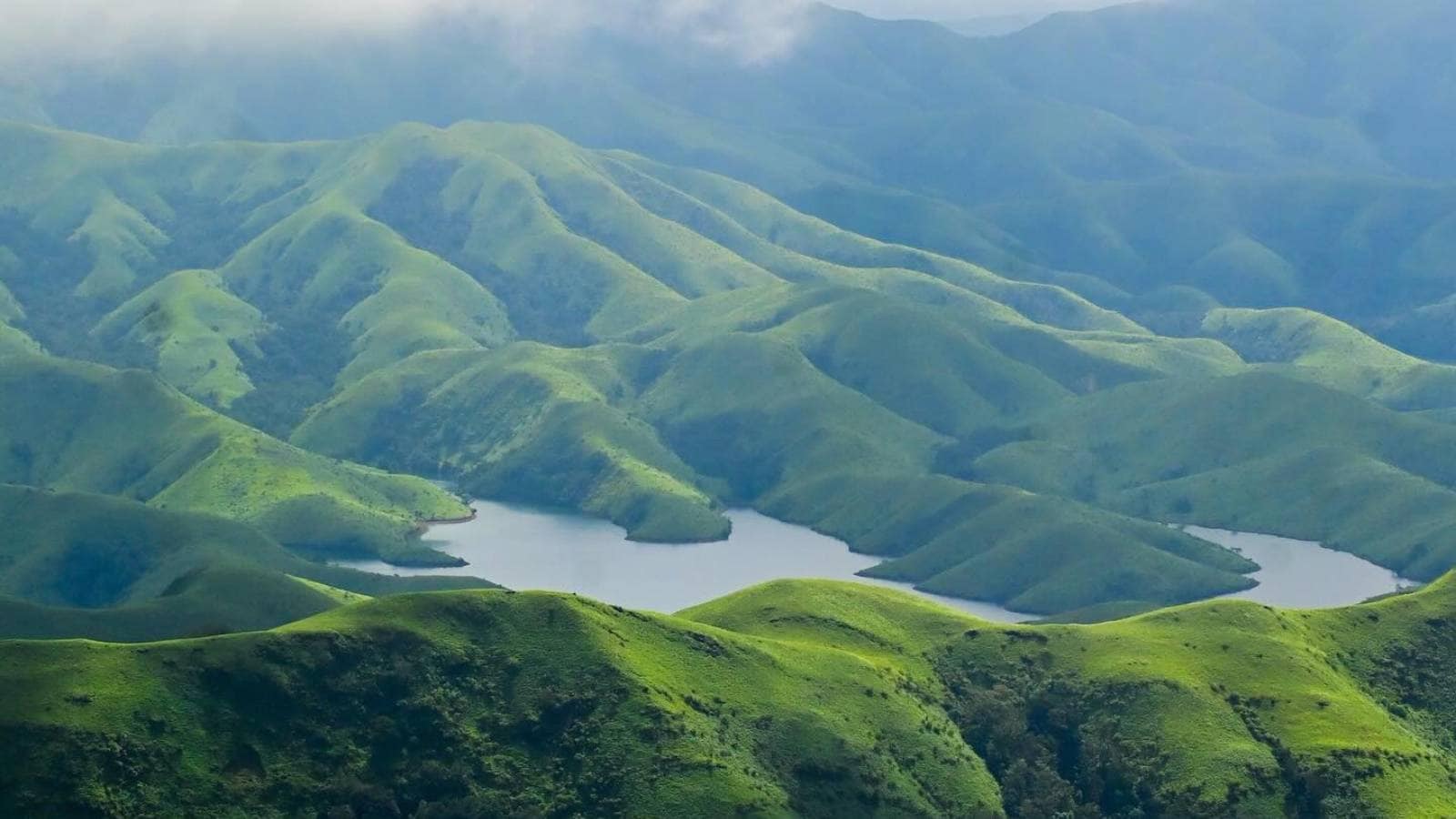 These Karnataka Treks Turn Into A Green Paradise During The Monsoon