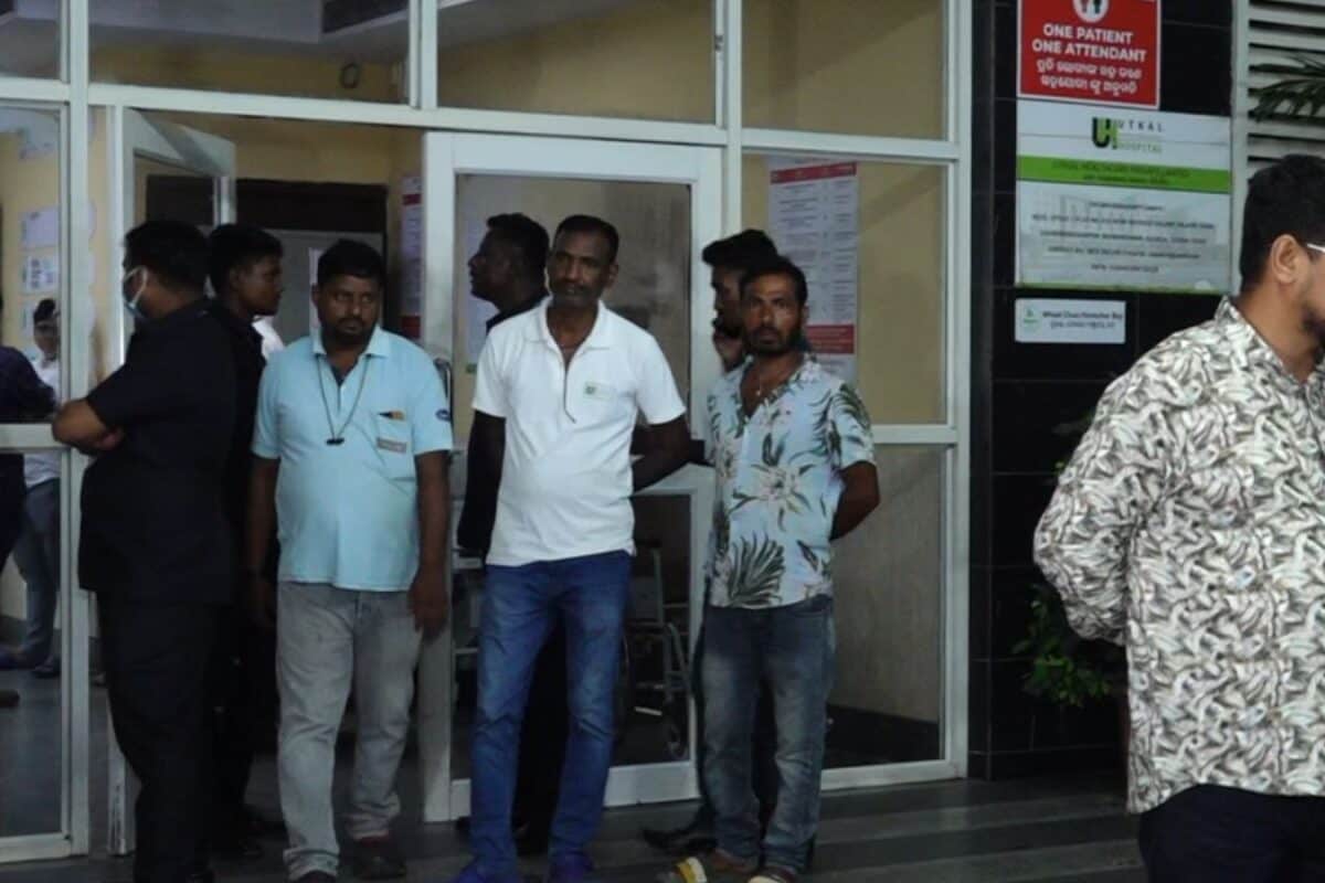 Bhubaneswar Teen Falls To Death From 10th Floor While Trying To Escape Girlfriend's Apartment