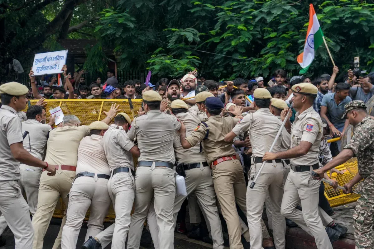Special CP, Joint CP Among Over 118 Police Personnel Injured During CJP Protest: Delhi Police