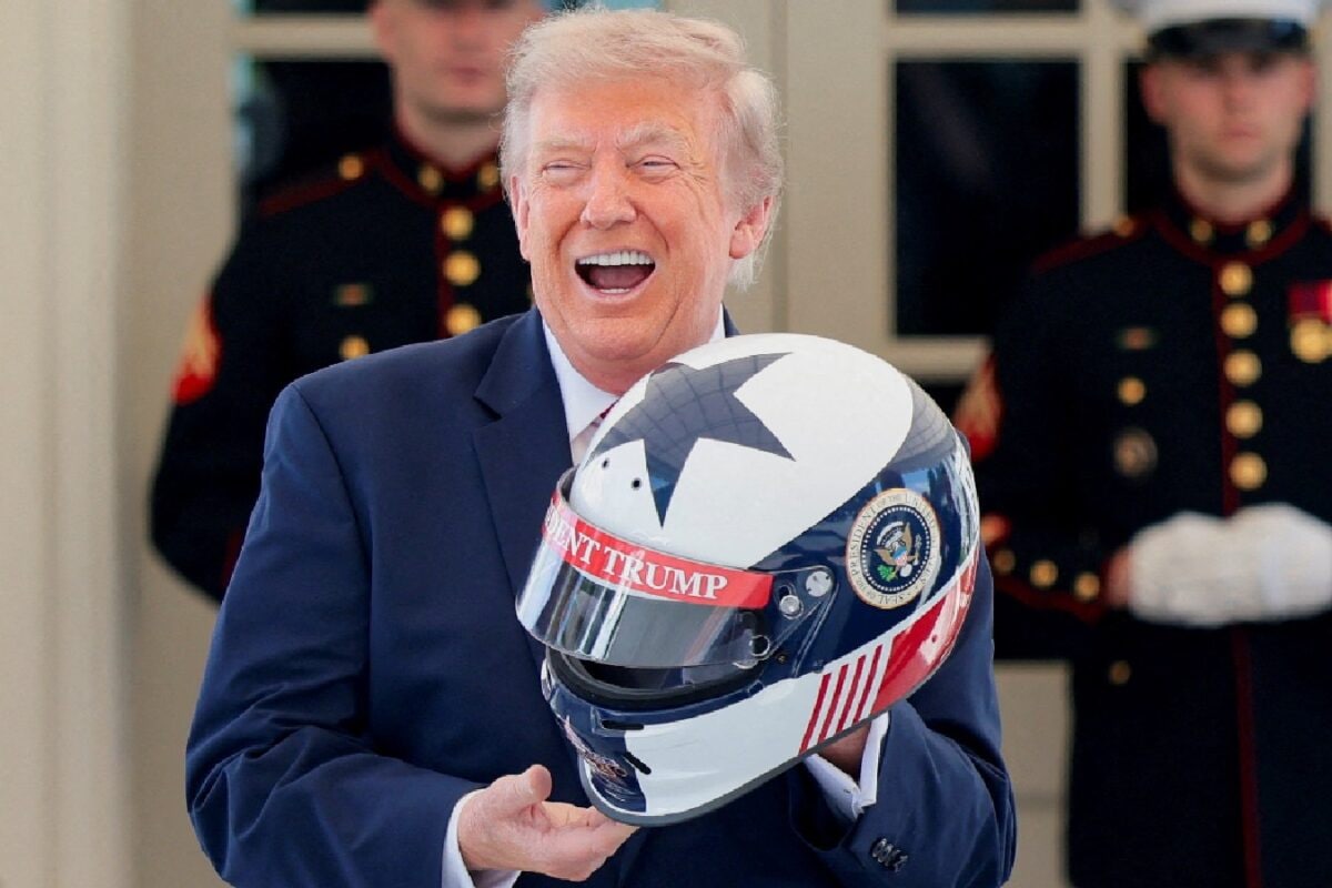 Not Joking About: Trump Is 'Very Serious' About 20% Toll On Cargo Passing Through Hormuz