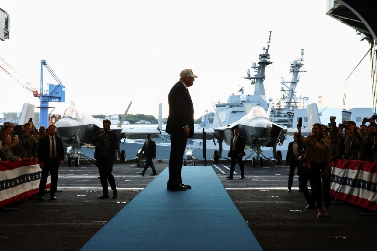 Can Trump 'Take Over' The Strait Of Hormuz? What Four Decades Of US Naval Missions Reveal