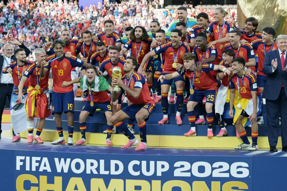 POTUS, This Isn’t Your Podium: Trump Refuses To Leave Stage As Spain Celebrate FIFA Triumph | Watch